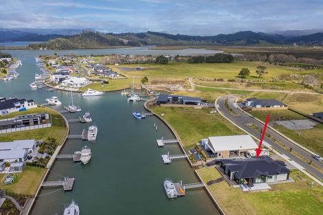 Photo of property in 35 Awatea Drive, Whitianga, 3510