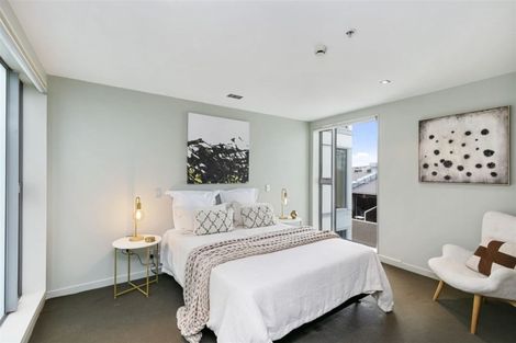 Photo of property in Portal Apartments, 6c/42 Cable Street, Te Aro, Wellington, 6011