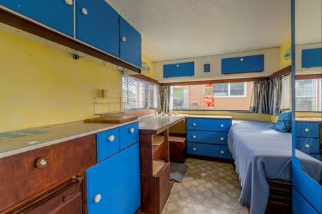 Photo of property in 2 Barclay Grove, Hokio Beach, Levin, 5571