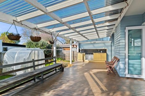 Photo of property in 16 Kotare Street, Fendalton, Christchurch, 8041