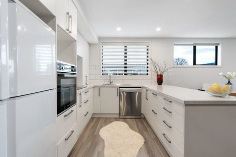 Photo of property in 5a Church Street, Mosgiel, 9024