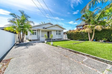 Photo of property in 36 Harbour View Road, Point Chevalier, Auckland, 1022