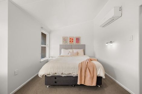 Photo of property in 33 Milton Terrace, Picton, 7220