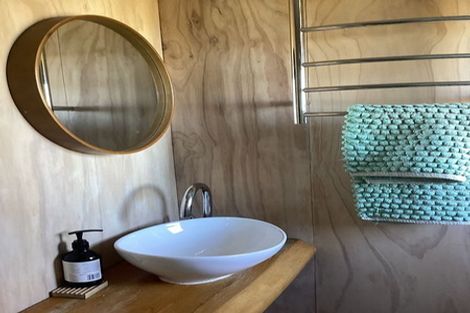 Photo of property in 5 Kitchener Street, Te Horo Beach, Otaki, 5581