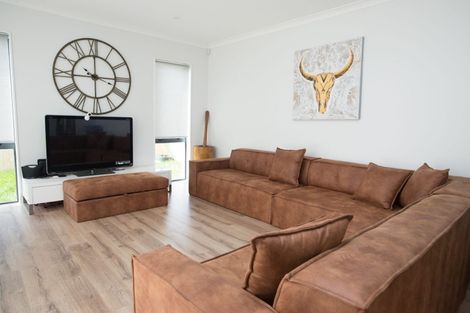 Photo of property in 6 Roa Avenue, Hobsonville, Auckland, 0616