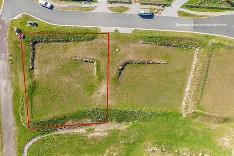 Photo of property in 2 Glendas Way, Acacia Bay, 3385