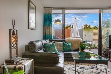 Photo of property in 3/20 North Avon Road, Richmond, Christchurch, 8013