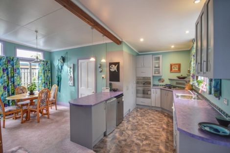 Photo of property in 6 Marion Street, Macandrew Bay, Dunedin, 9014