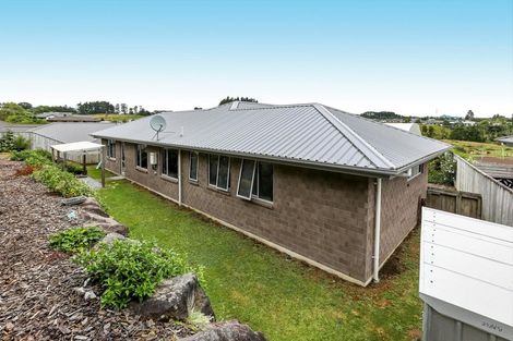 Photo of property in 37 Ainslee Street, Highlands Park, New Plymouth, 4312