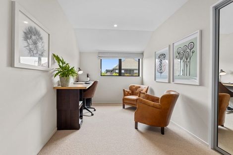 Photo of property in 72 Merivale Lane, Merivale, Christchurch, 8014