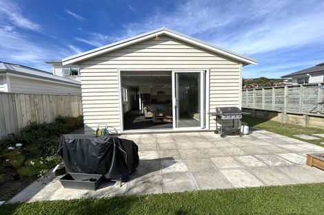 Photo of property in 30 Glide Lane, Whitby, Porirua, 5024