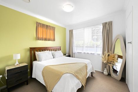 Photo of property in 27 Manapouri Place, Glenview, Hamilton, 3206