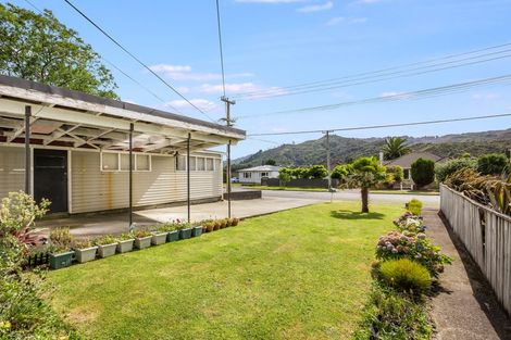 Photo of property in 34 Bledisloe Crescent, Wainuiomata, Lower Hutt, 5014
