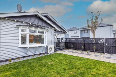 Photo of property in 1/19 Hills Road, Edgeware, Christchurch, 8013