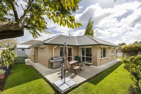 Photo of property in 2a Belfast Place, Roslyn, Palmerston North, 4414