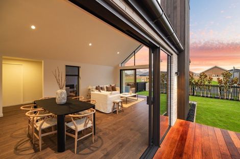 Photo of property in 19 Perehia Mews, Marshland, Christchurch, 8083