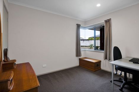 Photo of property in 5a James Drive, Bell Block, New Plymouth, 4312