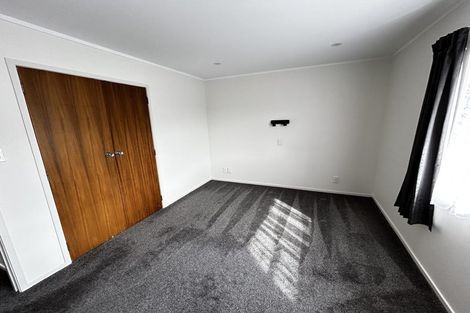 Photo of property in 1/27 Butterworth Drive, Glendene, Auckland, 0602