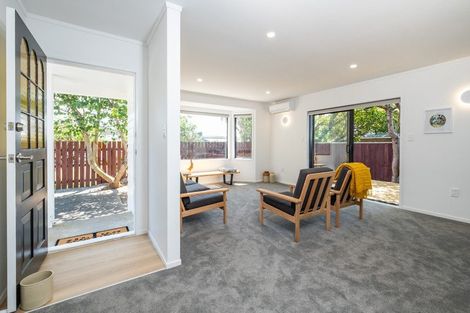 Photo of property in 2/14 Nathan Street, Tawa, Wellington, 5028