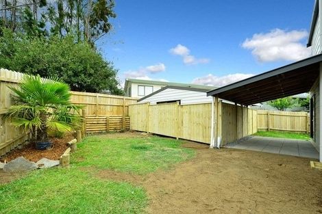 Photo of property in 12 Midgley Road, West Harbour, Auckland, 0618
