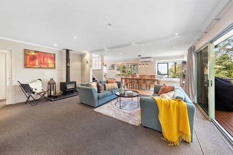 Photo of property in 89 Wood Bay Road, Titirangi, Auckland, 0604