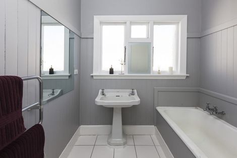 Photo of property in 29 Waltham Road, Sydenham, Christchurch, 8023