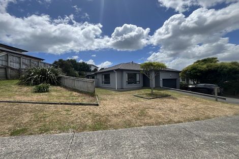Photo of property in 66 Te Puia Drive, Aotea, Porirua, 5024