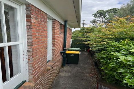 Photo of property in 68 Beach Road, Mellons Bay, Auckland, 2014