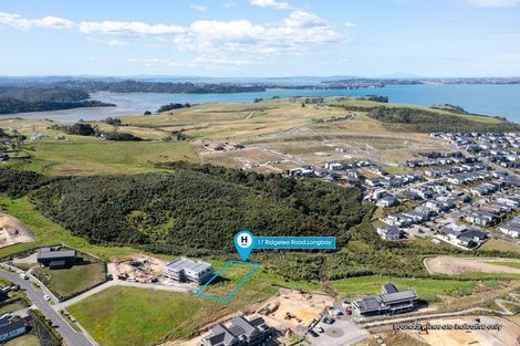 Photo of property in 17 Ridgelea Road, Long Bay, 0792