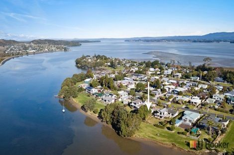 Photo of property in 22 Roretana Drive, Athenree, Katikati, 3177