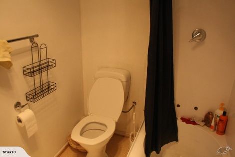 Photo of property in 4 Howard Street, Mount Cook, Wellington, 6021