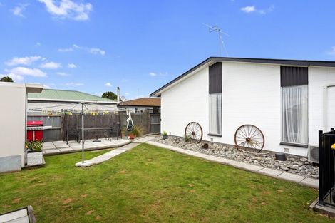 Photo of property in 28b East Belt, Rangiora, 7400
