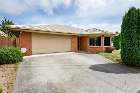 Photo of property in 1 Henridge Place, Avonhead, Christchurch, 8042