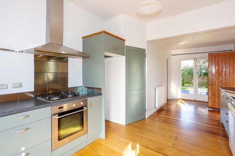 Photo of property in 21 Parkes Avenue, Saint Johns Hill, Whanganui, 4501