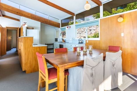 Photo of property in 17 Te Kopua Street, Acacia Bay, Taupo, 3330