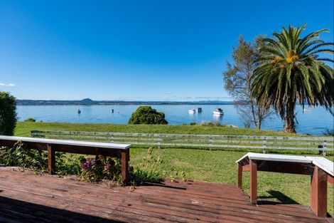 Photo of property in 4 Winston Street, Acacia Bay, Taupo, 3330