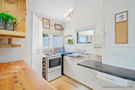 Photo of property in 4 Brian Crescent, Stanmore Bay, Whangaparaoa, 0932