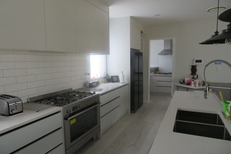 Photo of property in 127 Colonial Drive, Silverdale, 0932