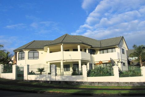 Photo of property in 3 Capistrano Mews, Goodwood Heights, Auckland, 2105