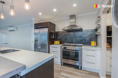 Photo of property in 13 Huntly Road, Outram, 9019