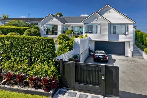 Photo of property in 63 Tiri Road, Manly, Whangaparaoa, 0930