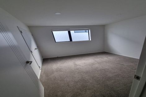 Photo of property in 30a Goodfellow Lane, Flat Bush, Auckland, 2019