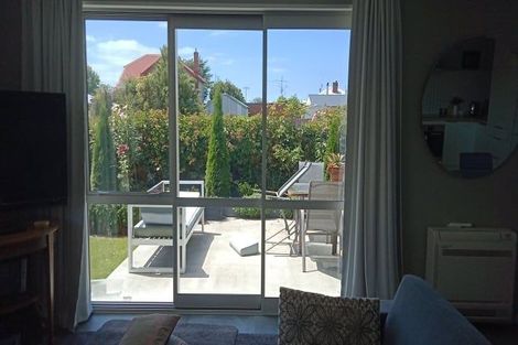 Photo of property in 39 Oxford Street, West End, Timaru, 7910