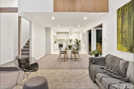 Photo of property in 3/68 Braemar Road, Castor Bay, Auckland, 0620