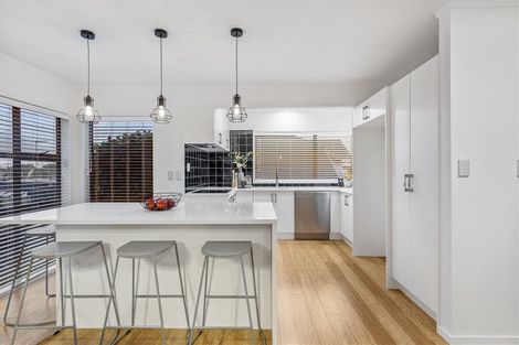 Photo of property in 2/11 Nile Road, Milford, Auckland, 0620