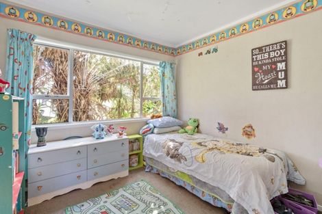 Photo of property in 12 Dunraven Place, Torbay, Auckland, 0630