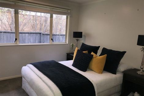 Photo of property in 8 Red Oak Place, Schnapper Rock, Auckland, 0632