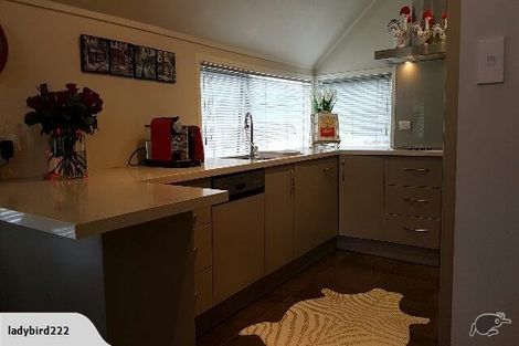 Photo of property in 38 Atkin Avenue, Mission Bay, Auckland, 1071