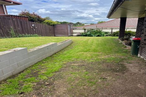 Photo of property in 2/40 Gills Avenue, Papakura, 2110