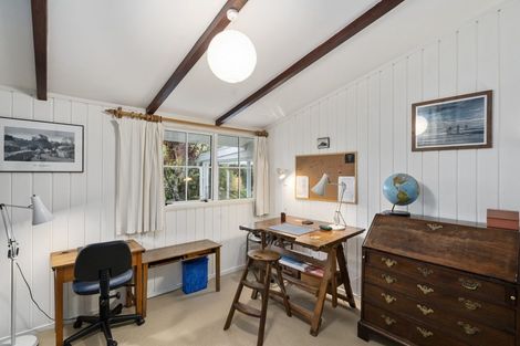 Photo of property in 5 Prudence Place, Oakura, 4314